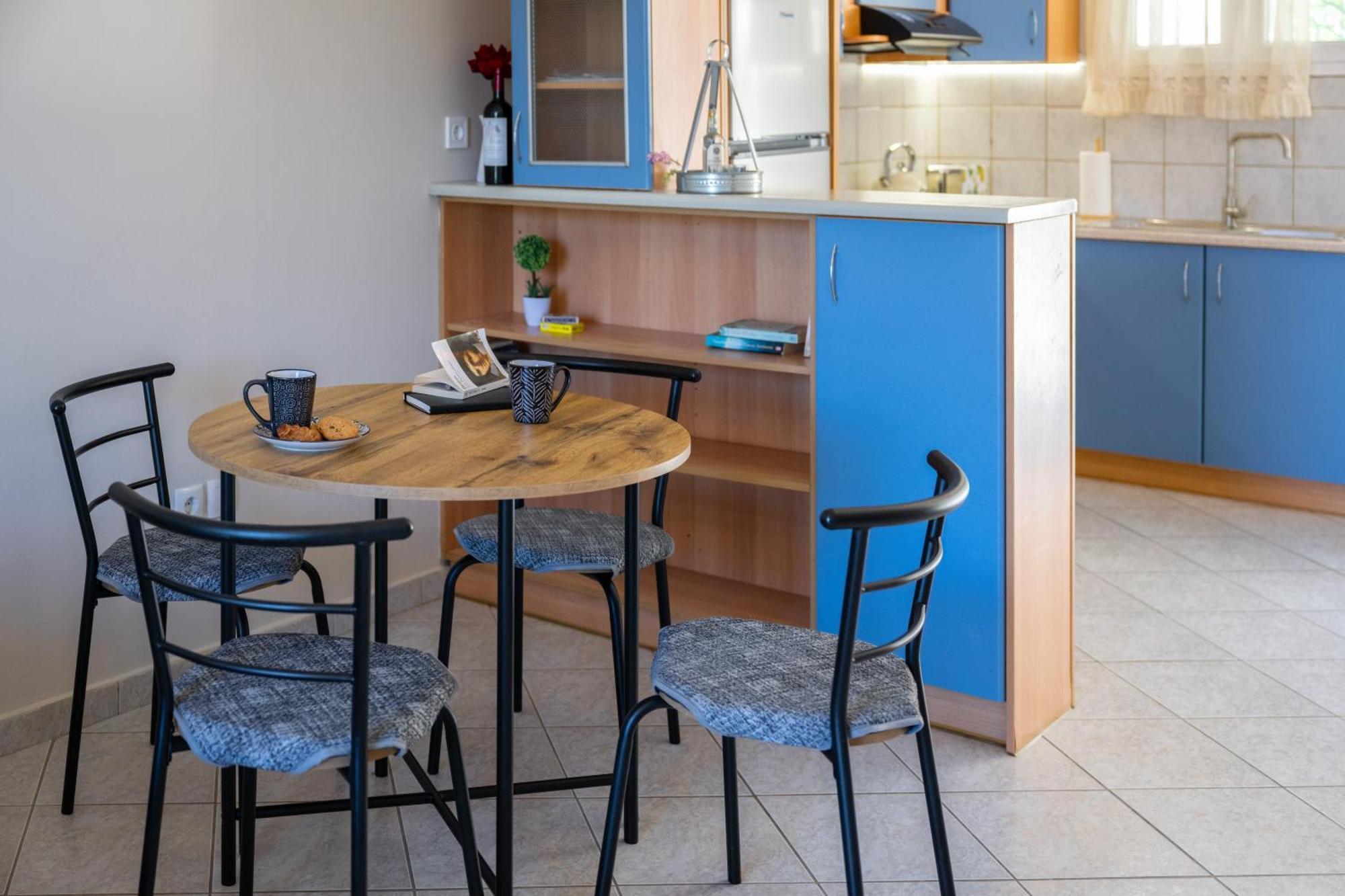 Apaggio Di - Private Parking & Sea View Apartment
